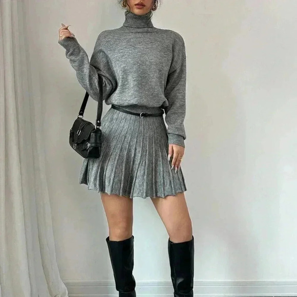 Grey Casual Women's Solid Color Loose Pleated Skirt And Turtleneck Sweater Suit - Picture 3 of 5